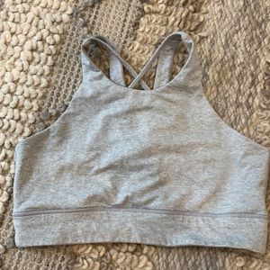 Vuori sports bra size medium
